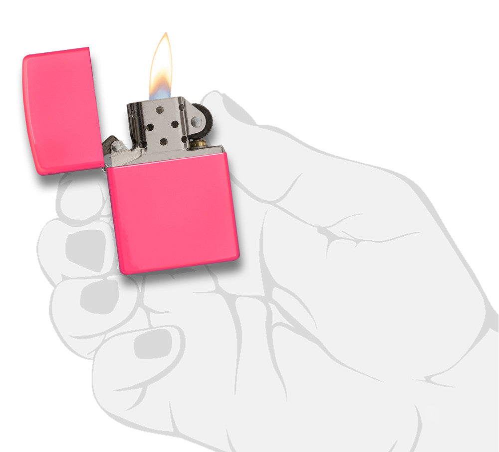  Zippo Feuerzeug Basismodell neon pink geöffnet mit Flamme in stilisierter Hand