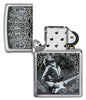 Zippo Feuerzeug Frontansicht gebürstetes Chrom geöffnet mit Eric Clapton Bild von Ron Pownall