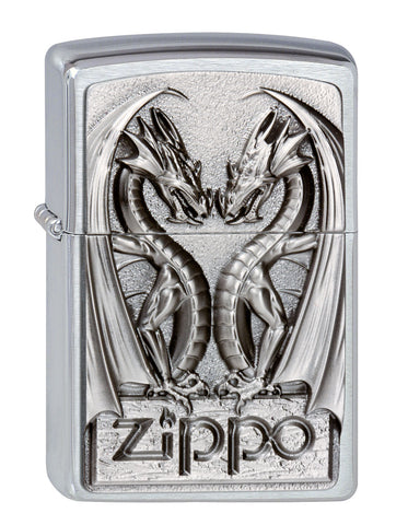 Frontansicht Zippo Feuerzeug chrom Zippo Logo mit zwei Drachen sarüber Emblem