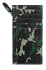 Kartenhalter aus Nappaleder Frontansicht in grüner Tarnmuster Optik mit Reißverschlussfach und mehreren Fächern