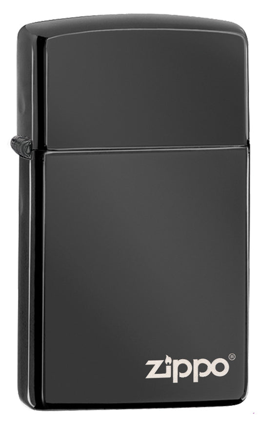 Frontansicht  3/4 Winkel Zippo Feuerzeug Slim High Polish Chrome Basismodell Schwarz mit Zippo Logo