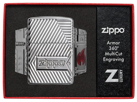 Zippo Feuerzeug mit tief eingravierten Linien und Zippo Logo in geöffneter Luxus Geschenkverpackung