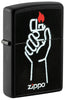 Zippo Feuerzeug Frontansicht ¾ Winkel schwarz matt mit Abbildung von Zippo Feuerzeug in einer Hand und Zippo Logo