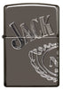 Frontansicht Zippo Feuerzeug grau glänzend mit Jack Daniel's Logo über drei Seiten