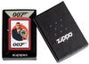 Zippo Feuerzeug mattrot mit James Bond 007™ in einem schwarzen Anzug sowie Pistole und Astronautenhelm in offener Geschenkdose