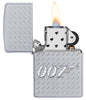 Zippo Feuerzeug James Bond chrom mit 007 Logo geöffnet mit Flamme