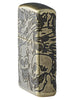 Seitenansicht Front 3/4 Winkel Zippo Feuerzeug antik Messing mit tief eingravierten Totenköpfen