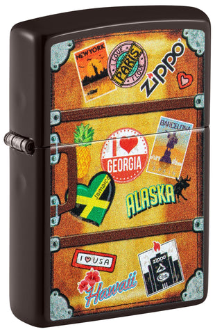 Zippo Feuerzeug Frontansicht ¾ Winkel braun, die einen Koffer mit verschiedenen Städteaufklebern, wie Paris, Hawaii, Barcelona, New York